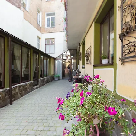 Hotel Staryi Krakiv Lviv