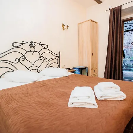 Staryi Krakiv 4*