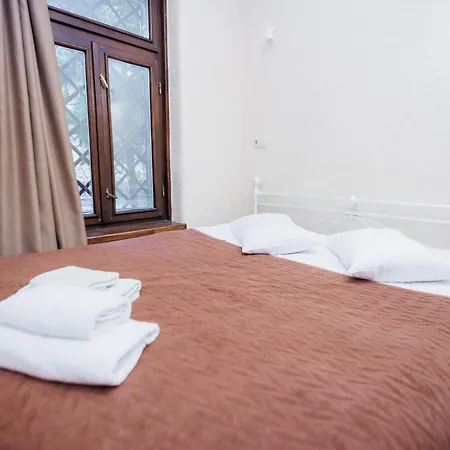 Staryi Krakiv 4*