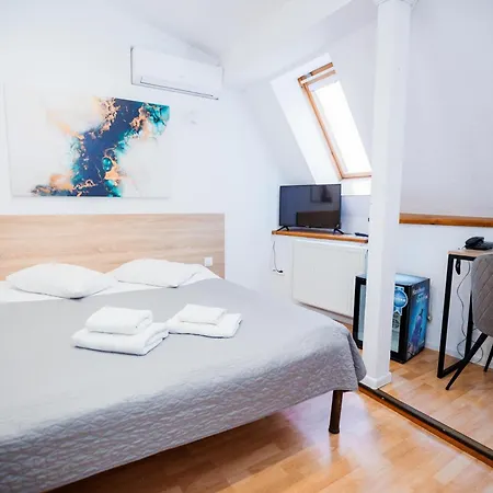 Hotel Staryi Krakiv Lviv