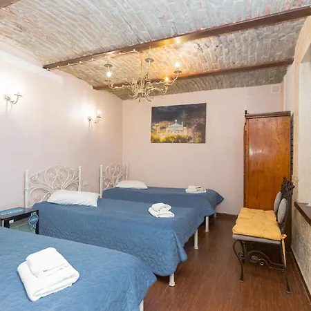 Staryi Krakiv Hotel