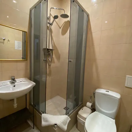 Staryi Krakiv 4*