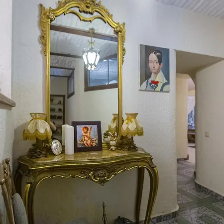 Staryi Krakiv 4*