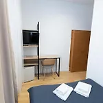 Staryi Krakiv Готель Львів