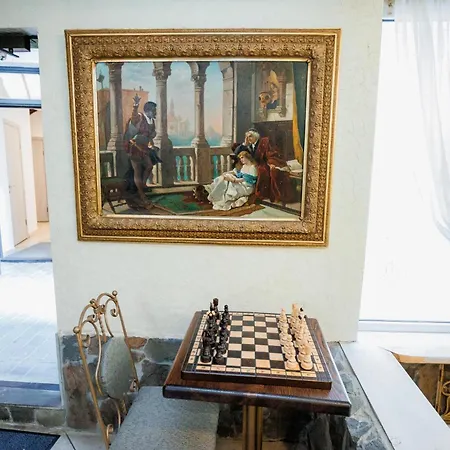 Staryi Krakiv Hotel 4*